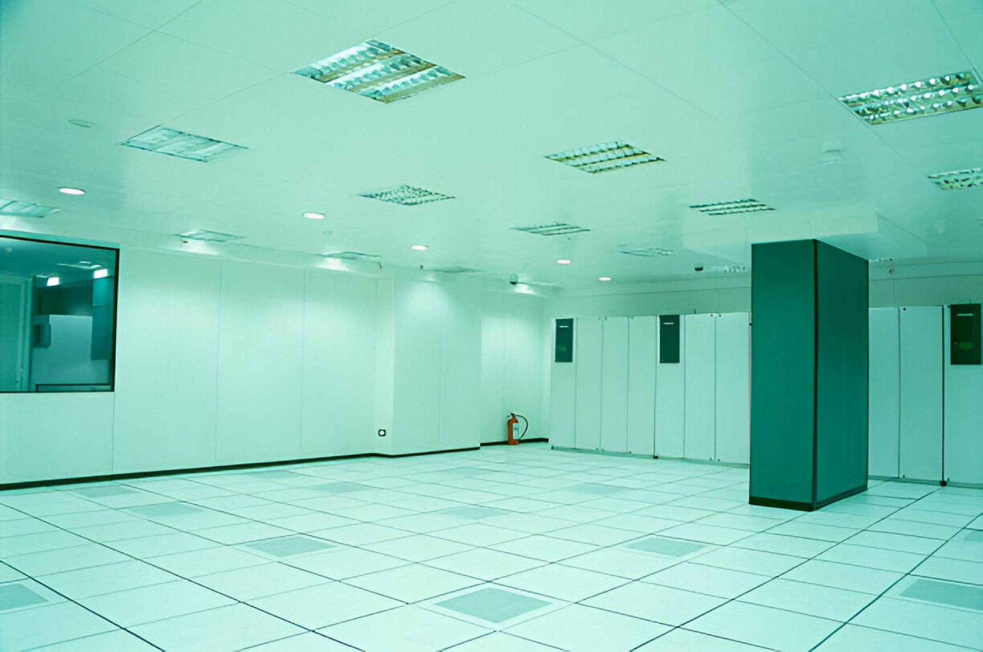 FREEZER FLOOR-Renovation-Contractor-02 Cold Room / Freezer Flooring